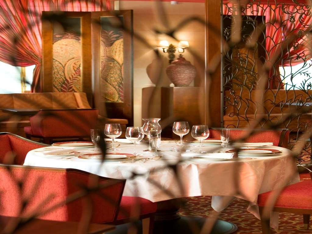Royal Hotel Oran - Mgallery By Sofitel Ресторан фото